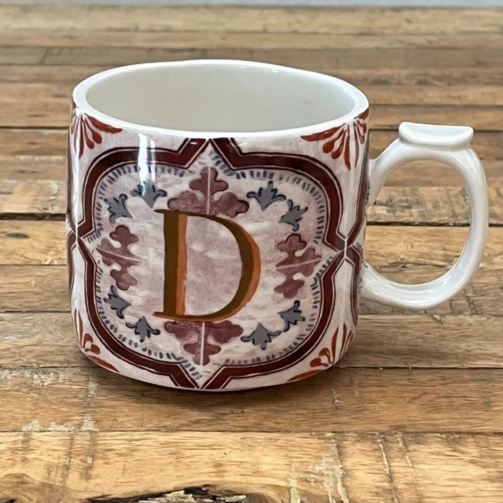 Anthropologie Mezze Monogram Mug 4 in "D" Tiled Design Thumb Rest